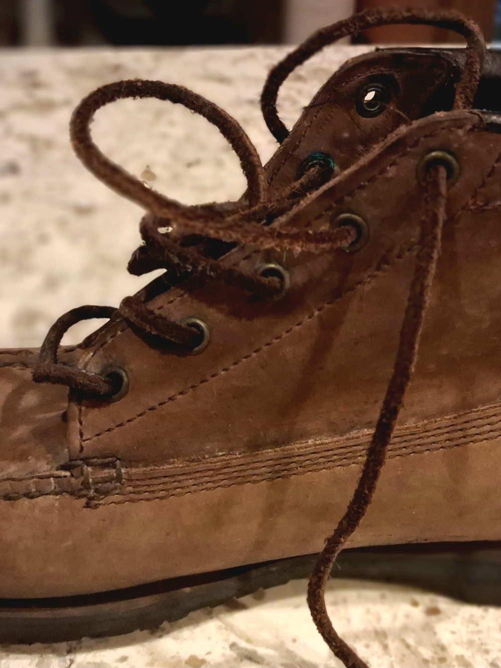 Brown Suede Men's HH Brown Chukka Boot — Casual Lace-Up Comfort